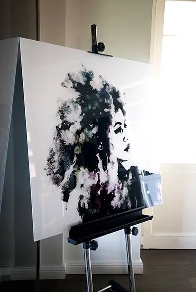 Kunstdruck auf Staffelei im Schlosshotel Fleesensee